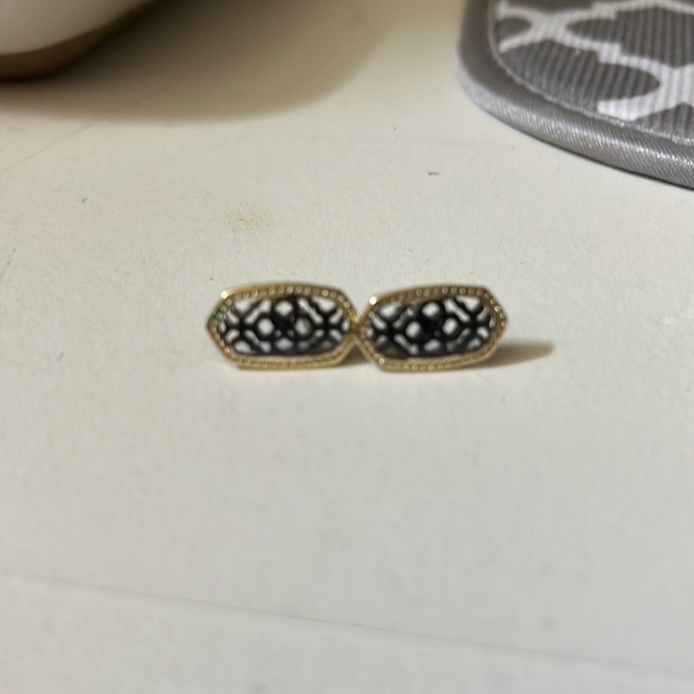 Kendra Scott earrings